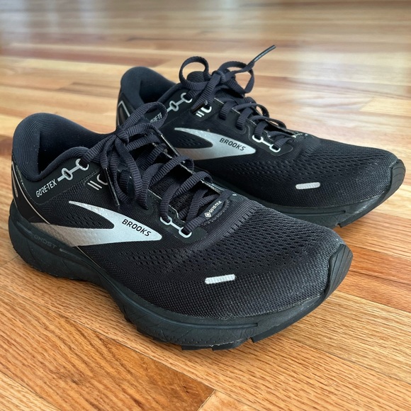 Brooks Other - Brooks Black Athletic Shoes